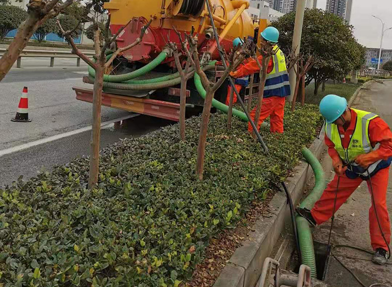 阿合奇市政管道清淤